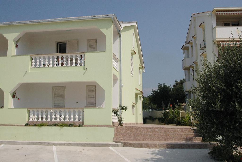 Apartments Svekric Novalja Exterior foto
